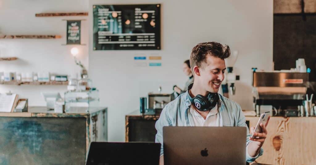 austin distel TluMvvrZ57g unsplash